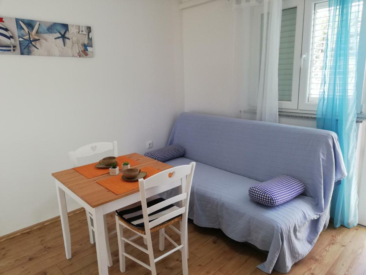 Apartments Relax Punat Exterior photo